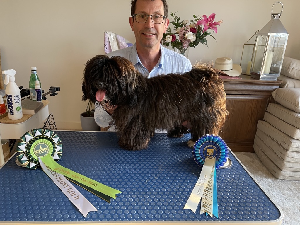 Baby with rosettes